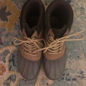 Mens size 9 Sperry Top-sider duck boots, size 9. Worn twice, NWOT